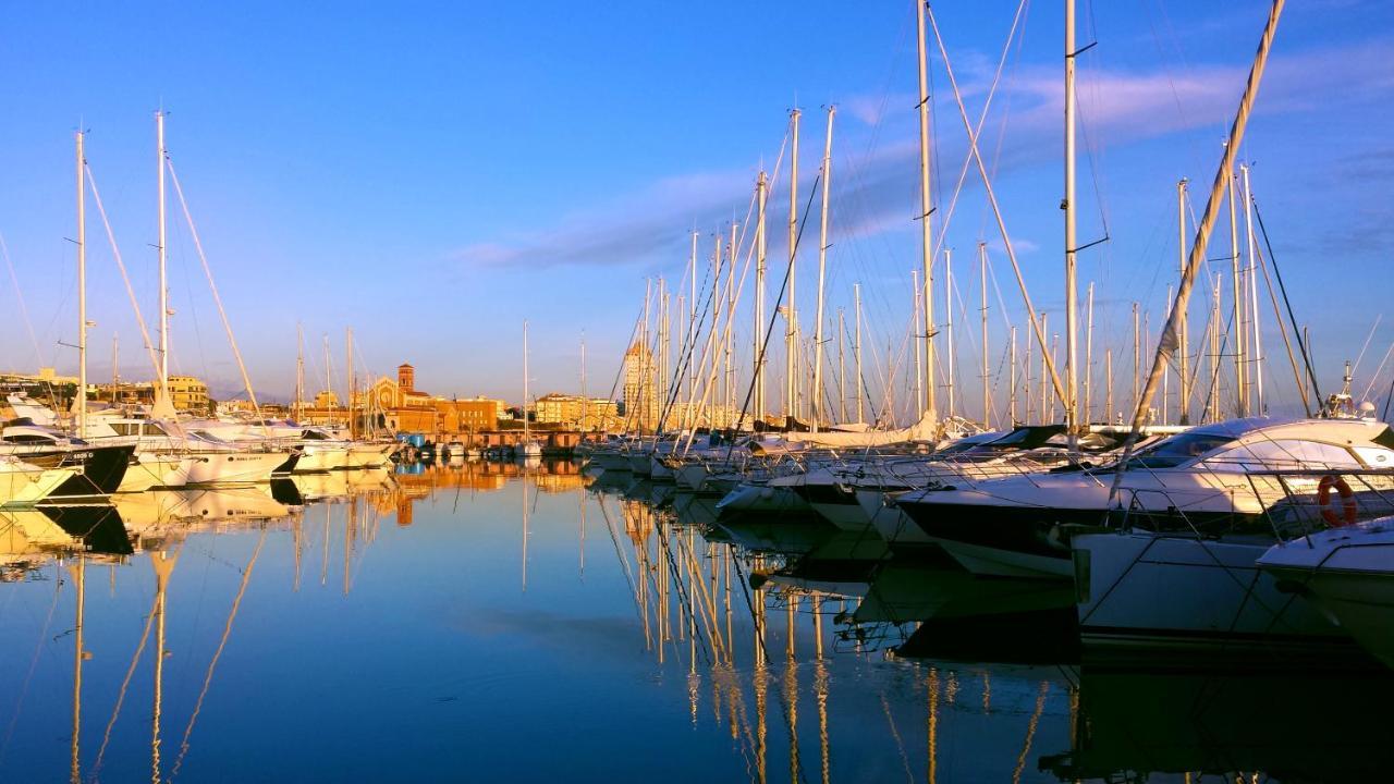 Incantevole Casa Sul Mare Vicino A Roma Nettuno Exteriér fotografie