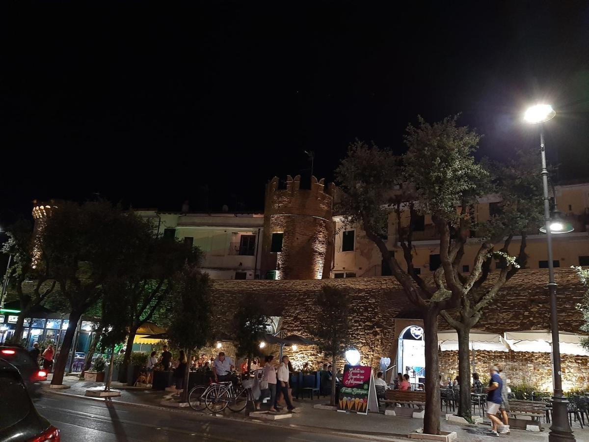 Incantevole Casa Sul Mare Vicino A Roma Nettuno Exteriér fotografie